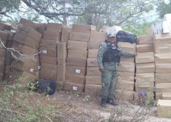 Polícia apreende cigarro contrabandeado na divisa do Piauí com o Ceará
